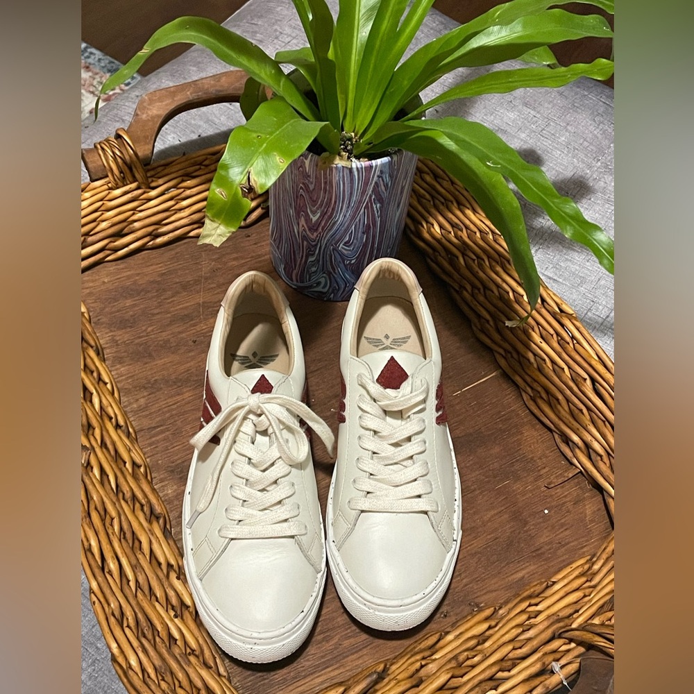 Fortress Nina Sneakers 38 or 7.5